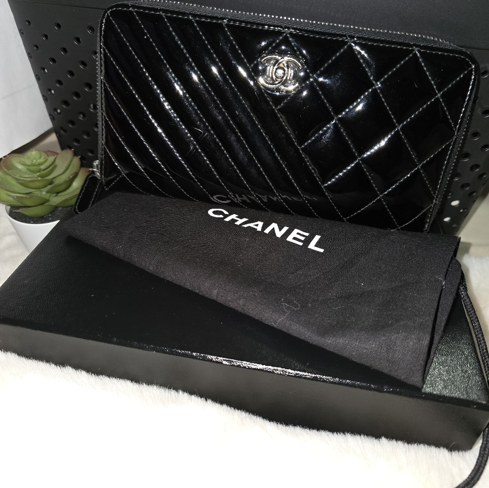 Chanel Black Patent Zip around Wallet